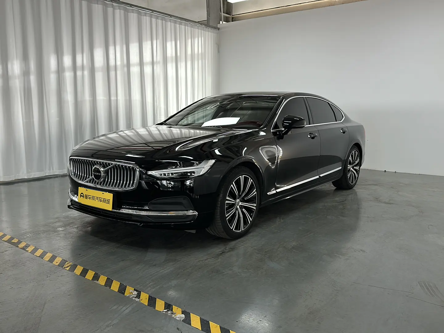 Volvo S90  из Китая