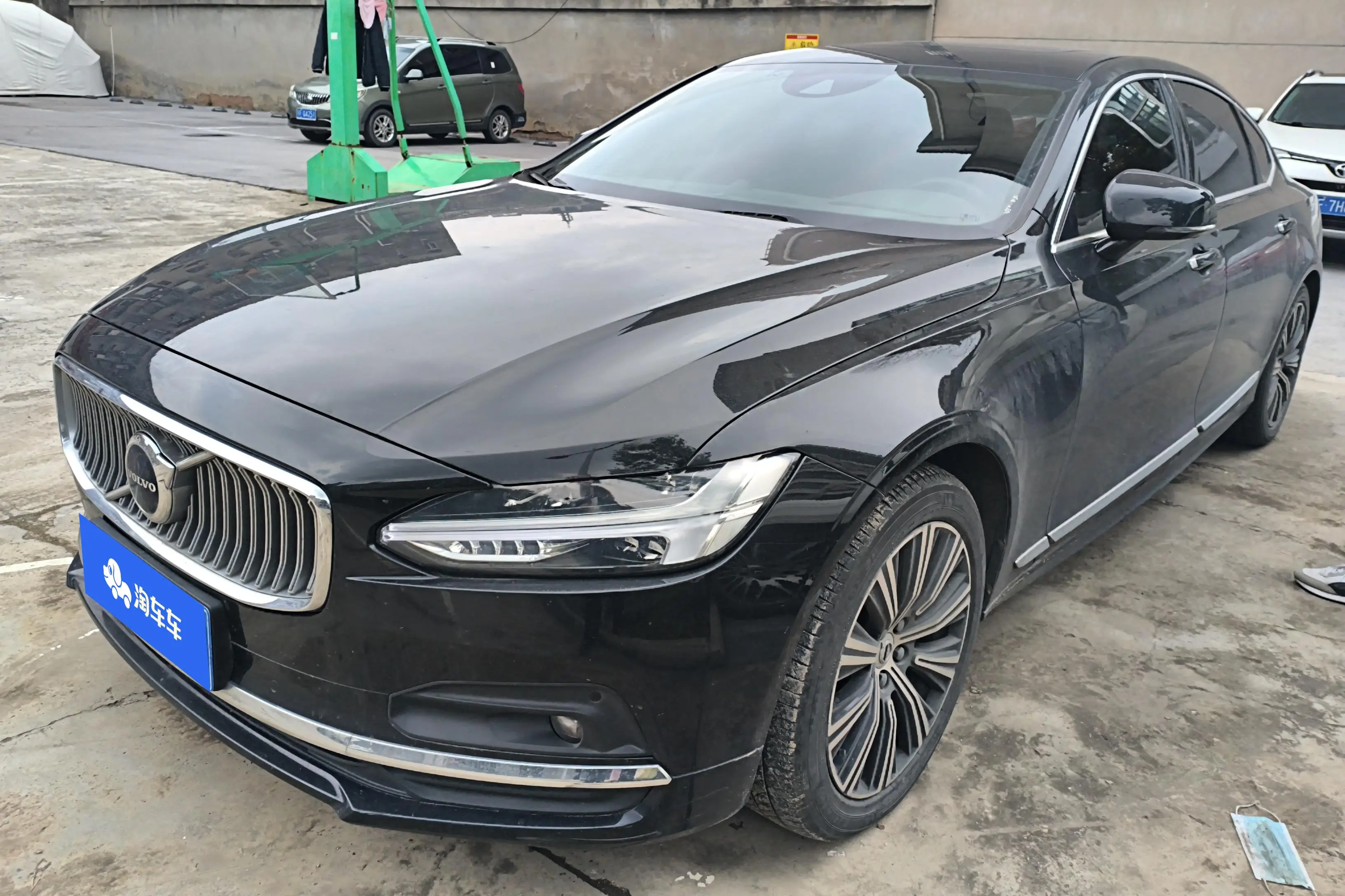Volvo S90