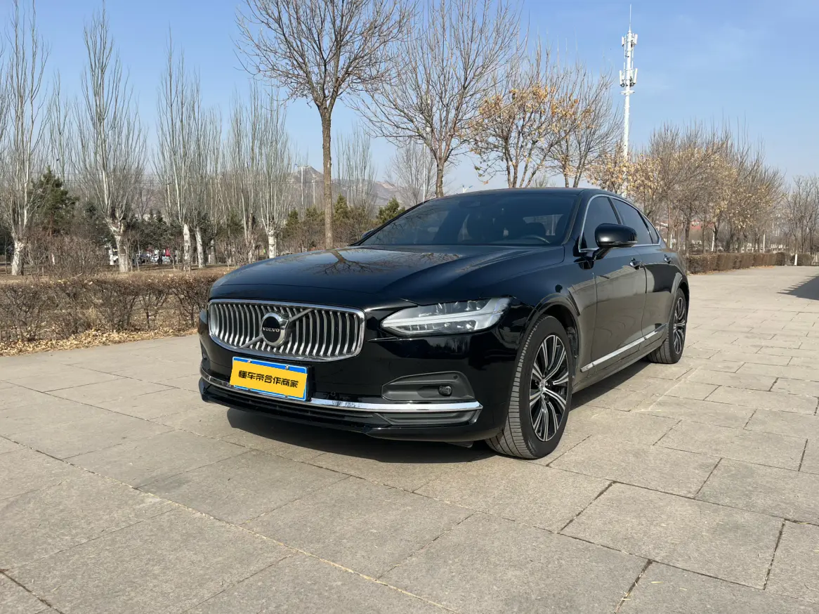 Volvo S90