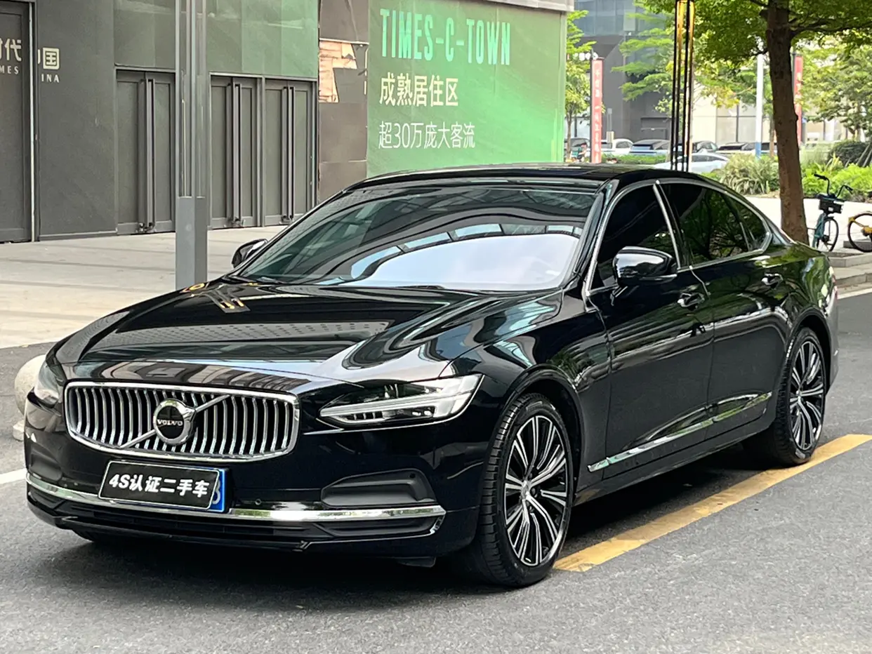 Volvo S90