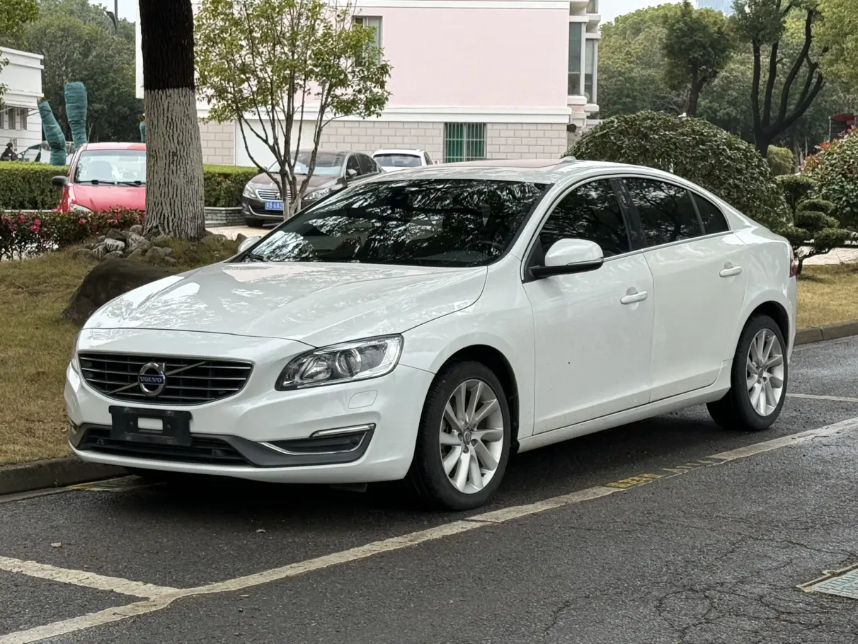 Volvo S60