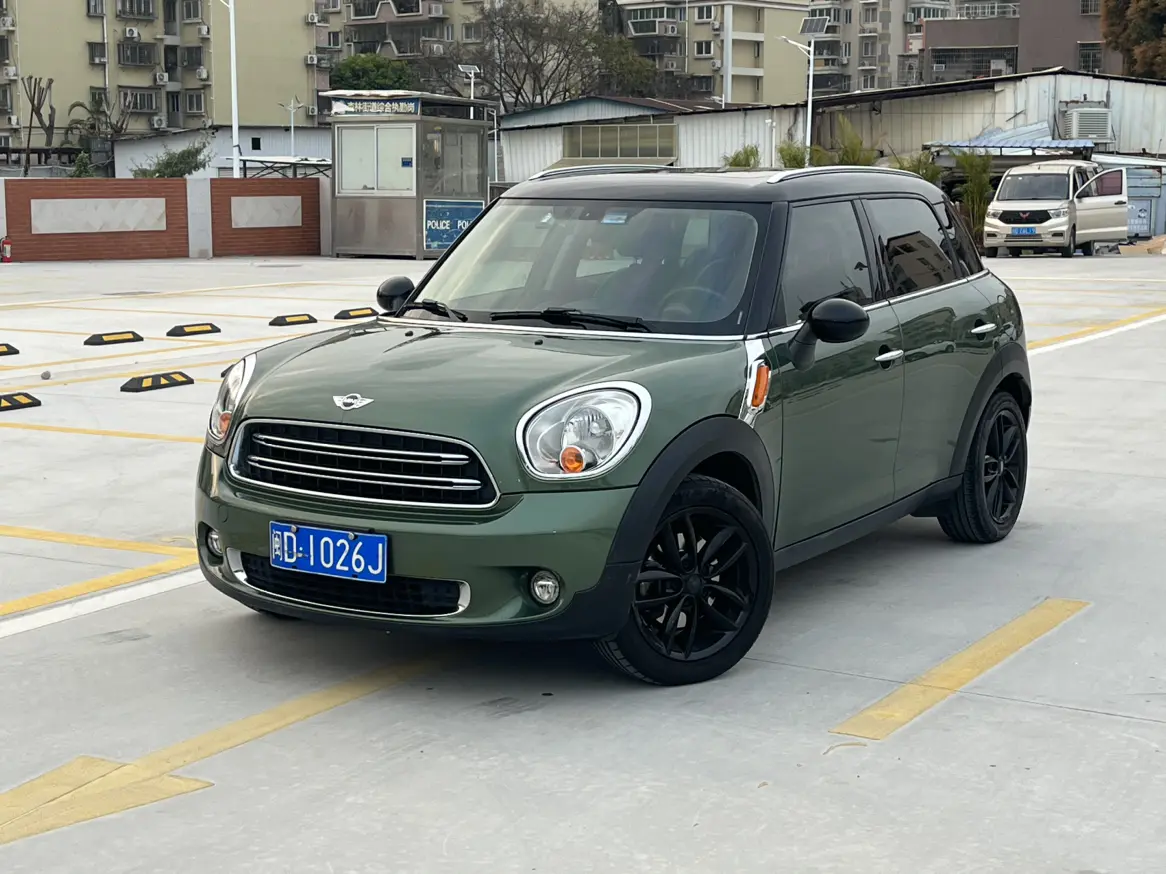 MINI COUNTRYMAN