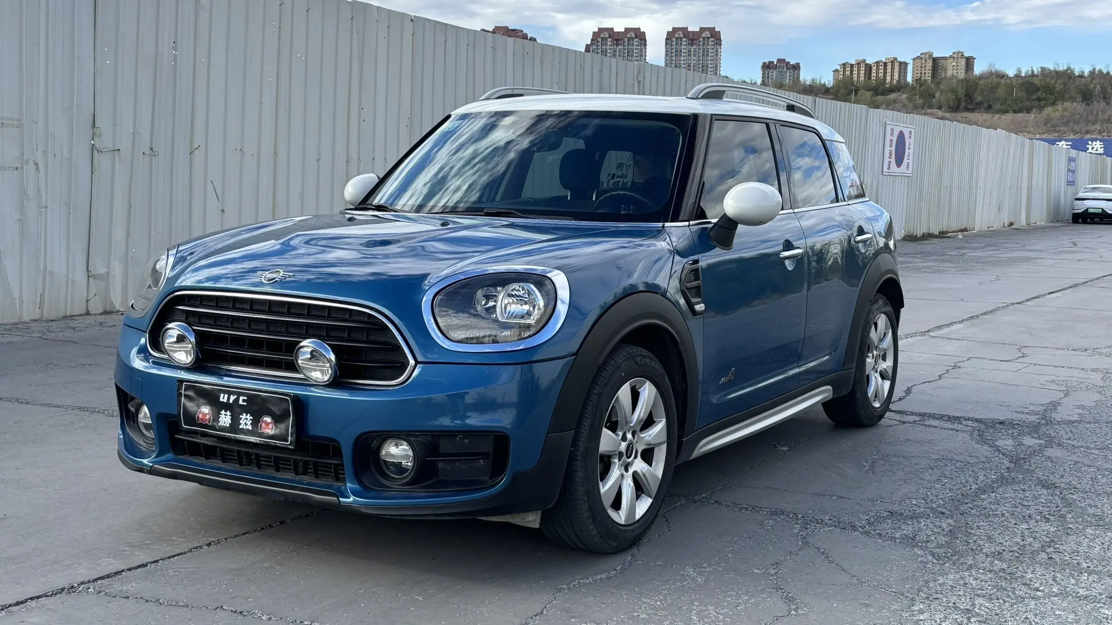 MINI COUNTRYMAN
