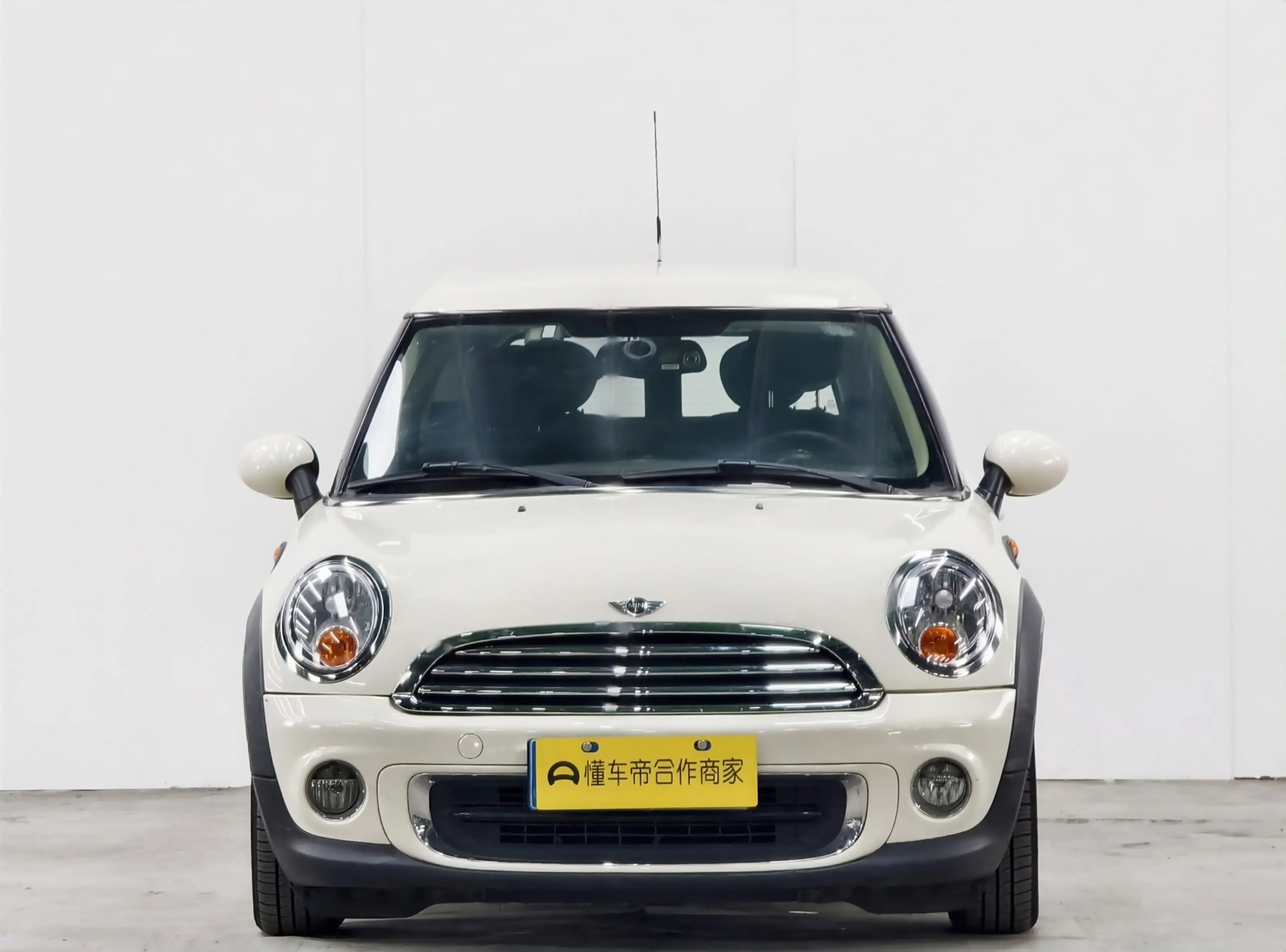 MINI CLUBMAN  из Китая