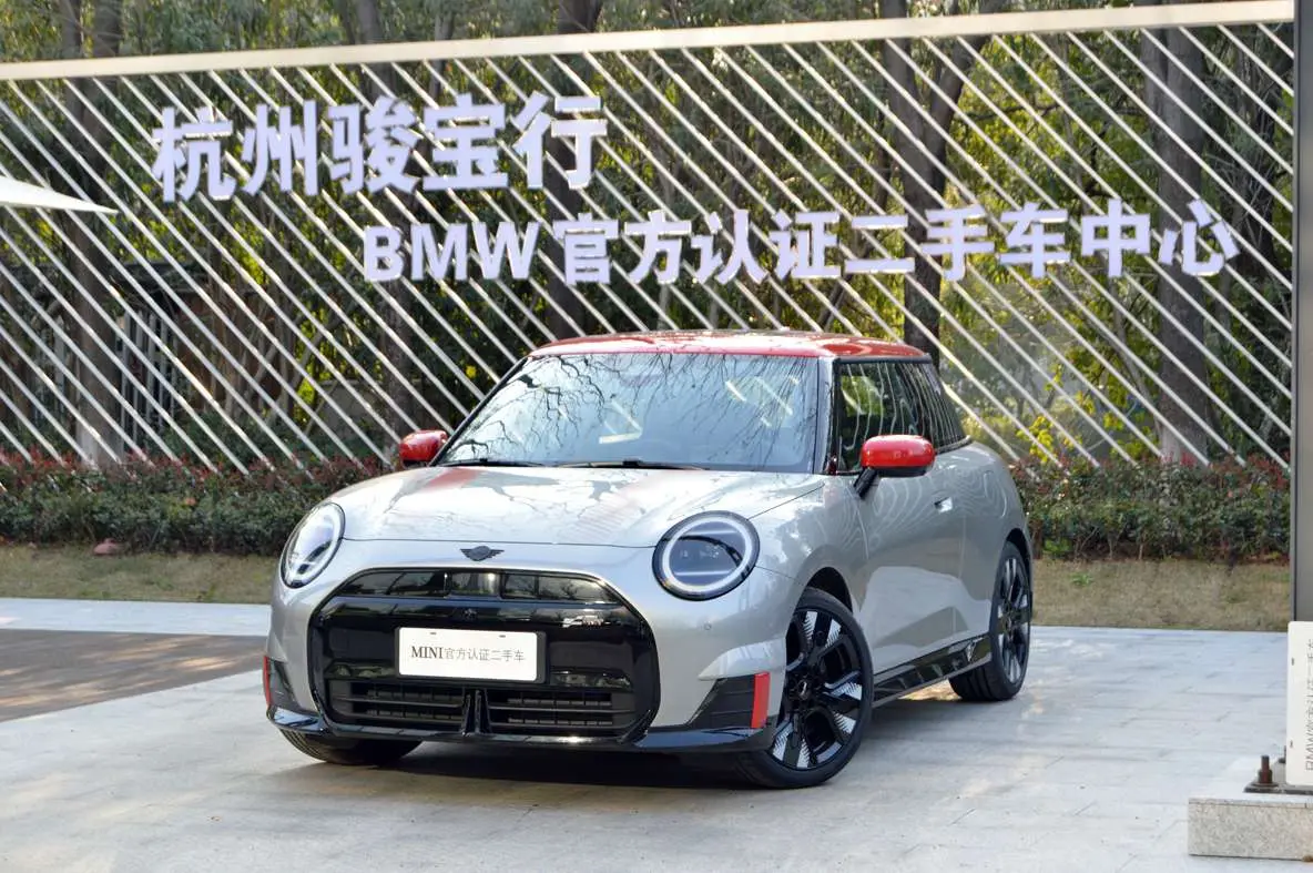 MINI Electric  JCW