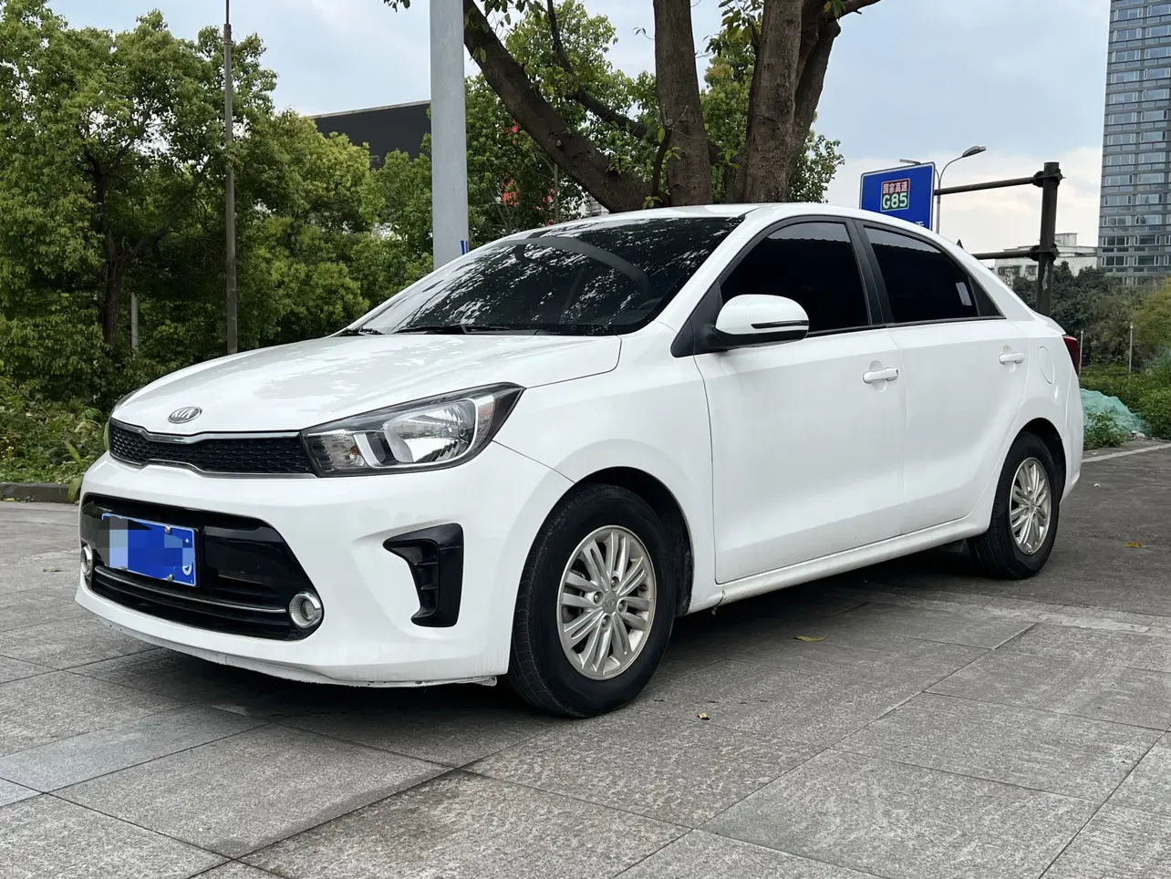 Kia Pegas