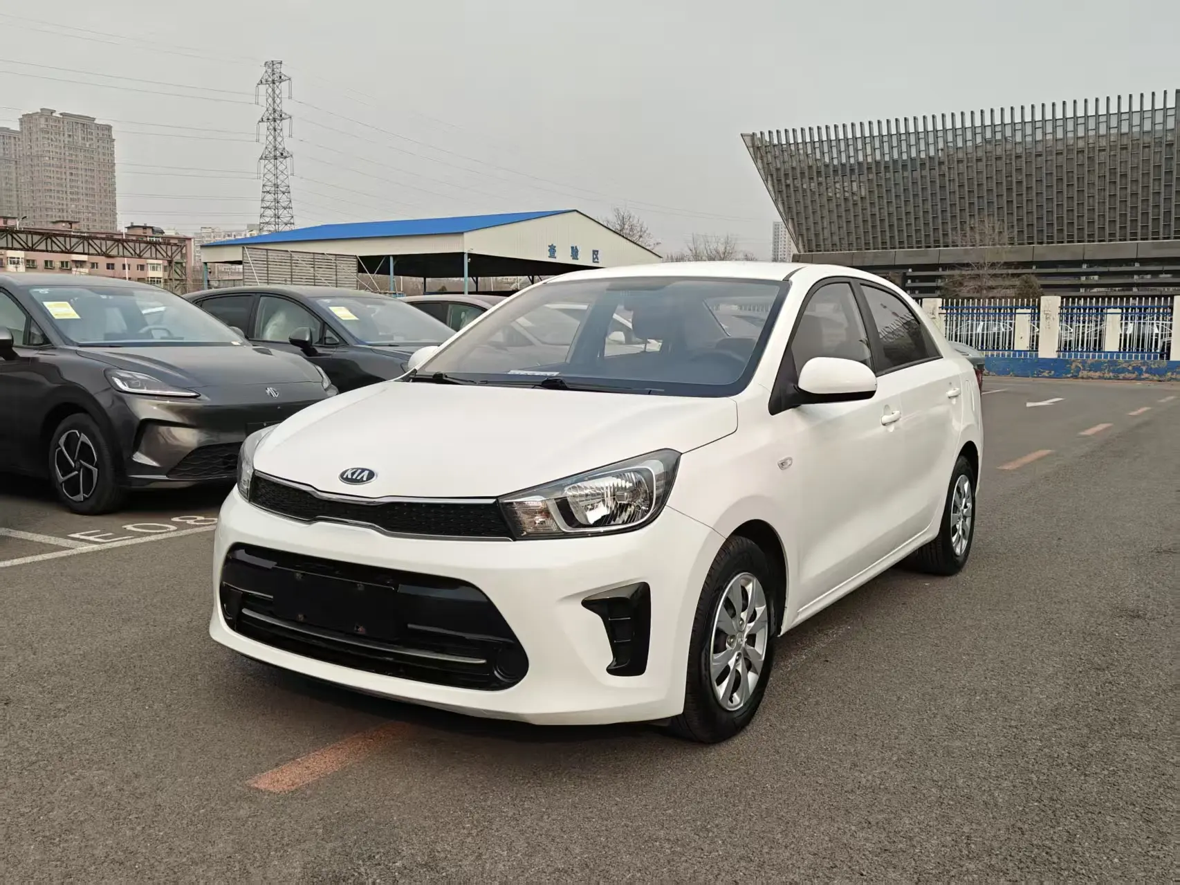 Kia Pegas