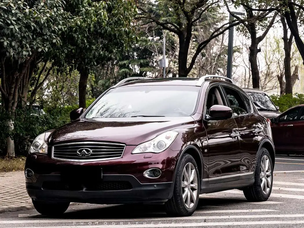 Infiniti QX50