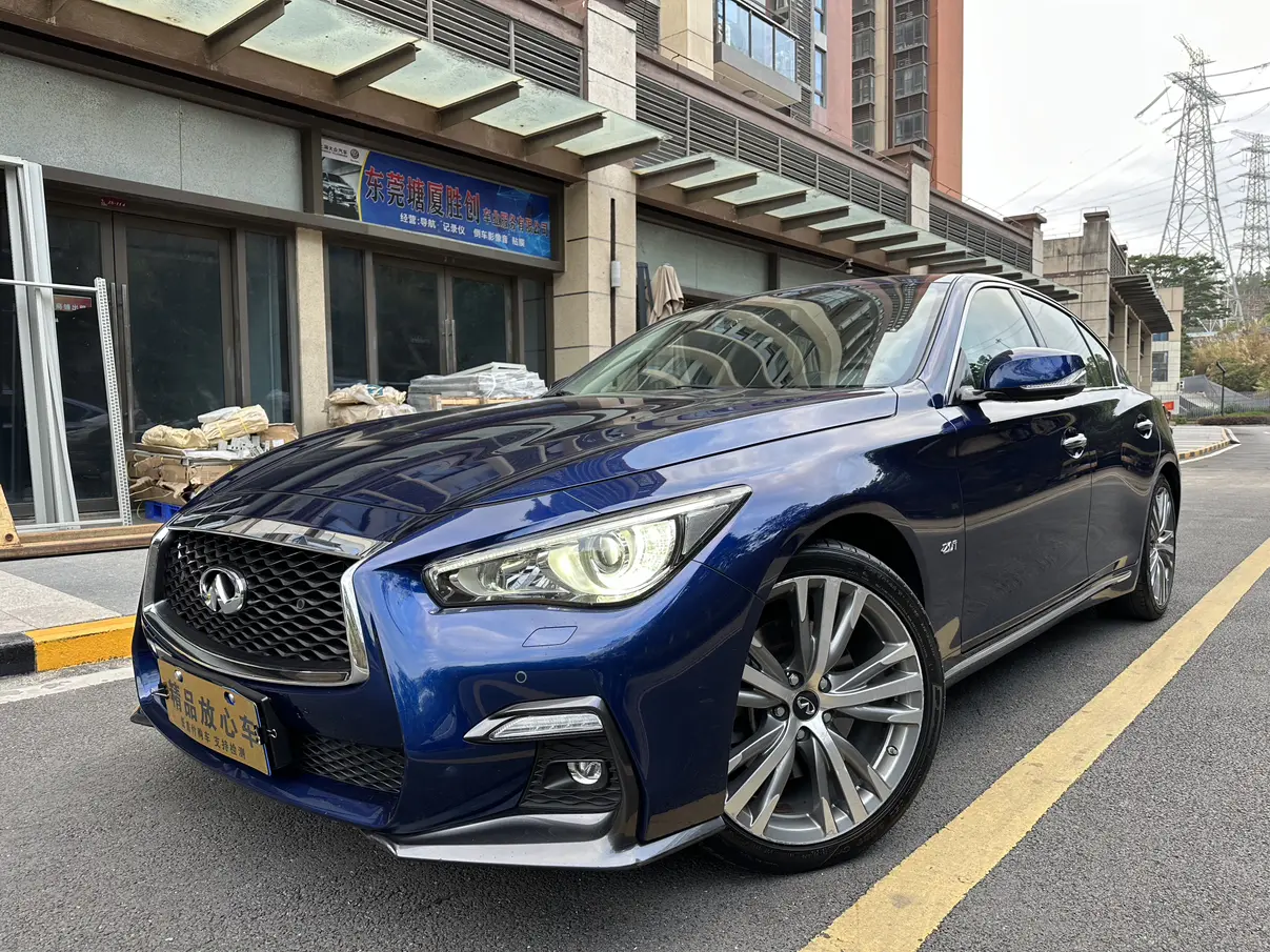 Infiniti Q50L