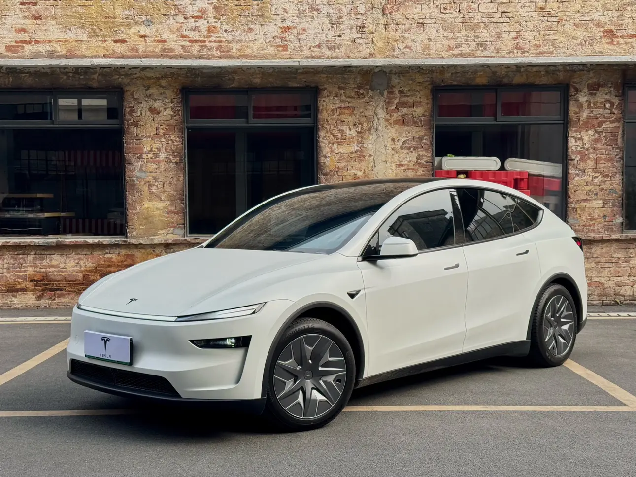 Tesla Model YL