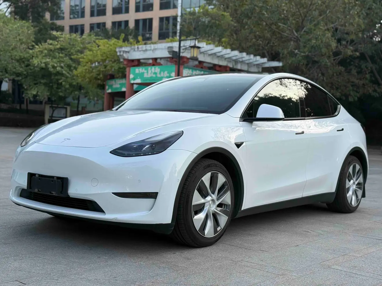 Tesla Model Y  из Китая