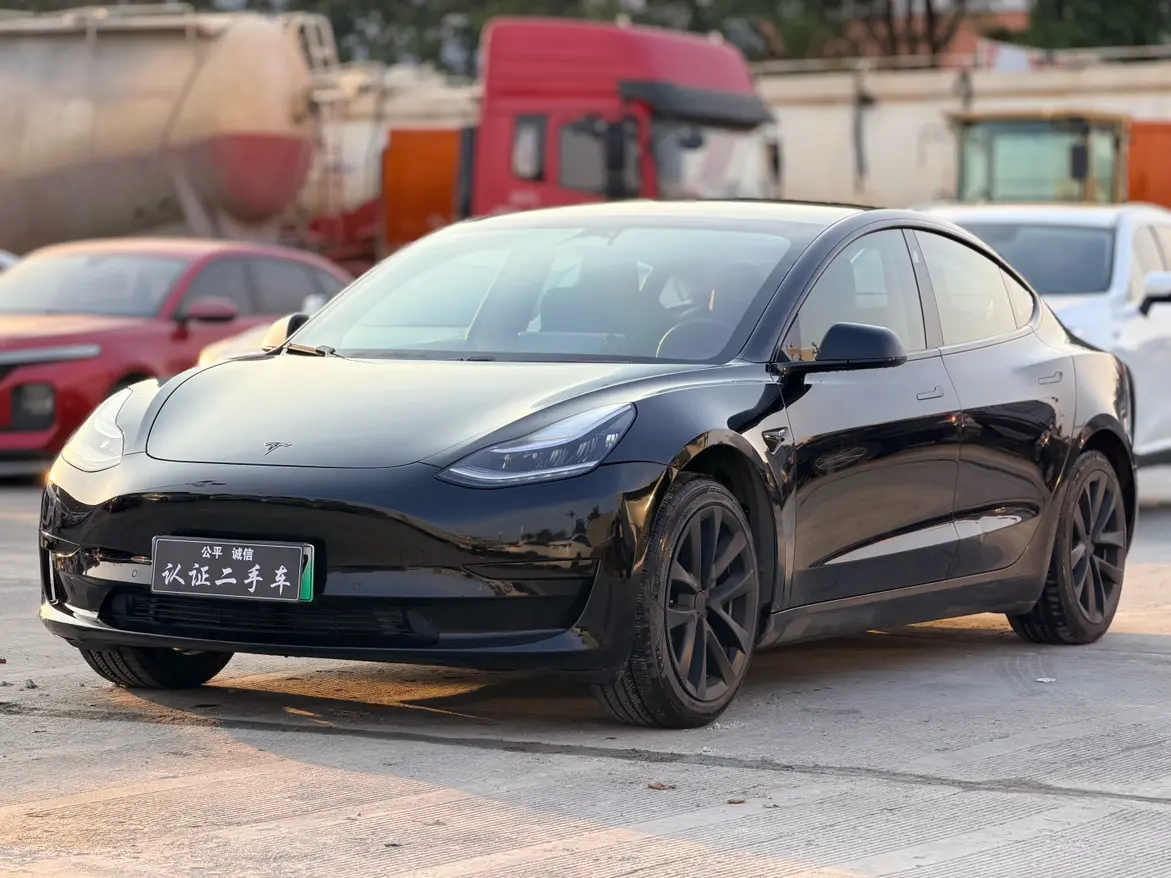 Tesla Model 3  из Китая