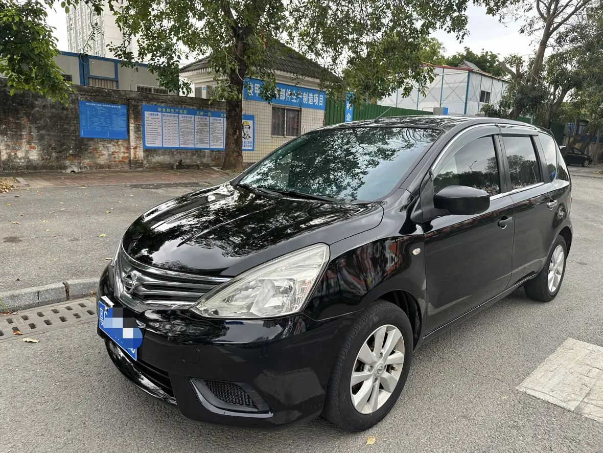 Nissan Li Wei  из Китая