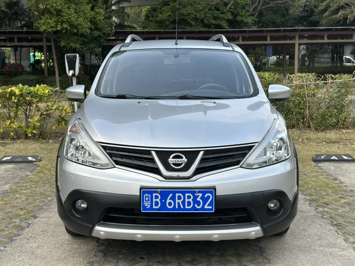 Nissan Li Wei  из Китая