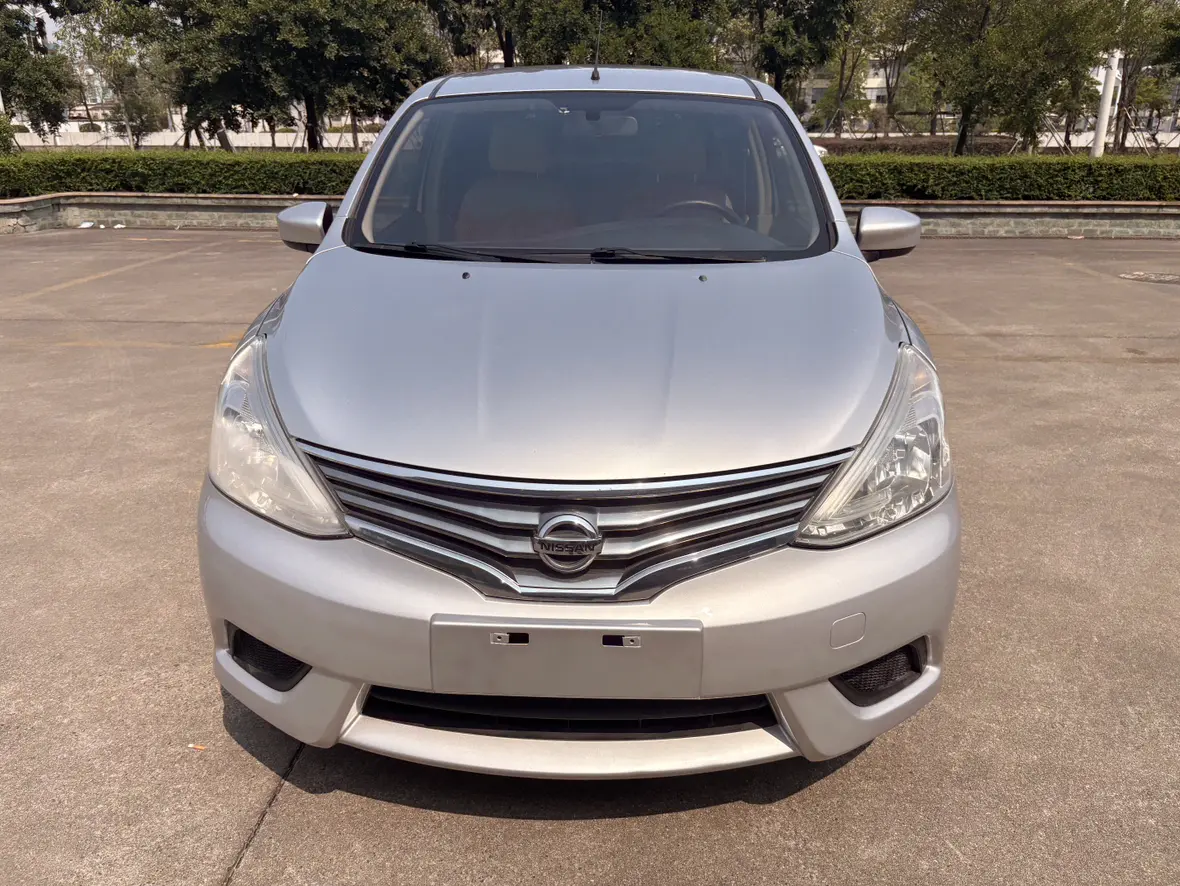 Nissan Li Wei  из Китая