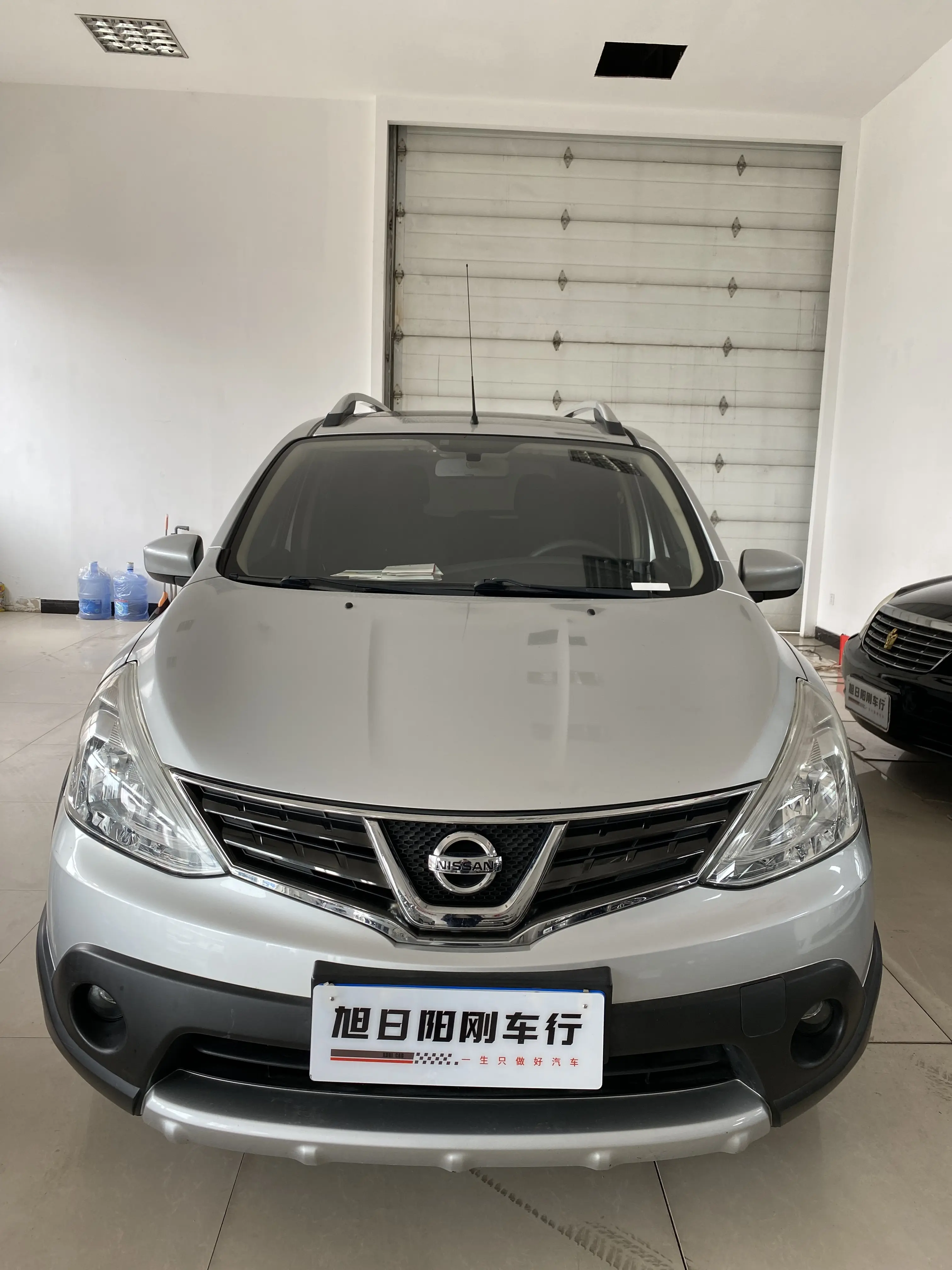 Nissan Li Wei  из Китая