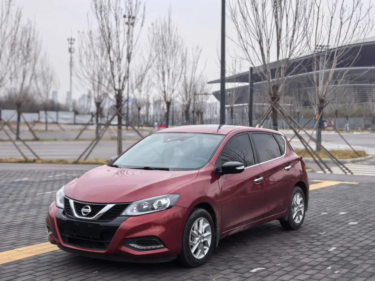 Nissan Tiida  из Китая