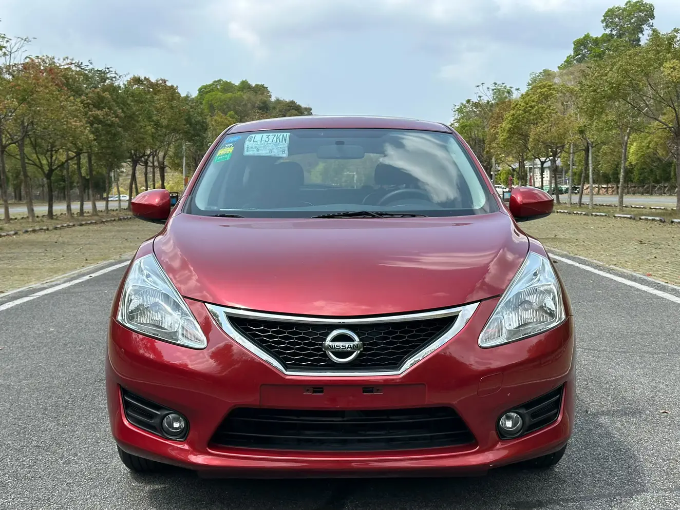 Nissan Tiida  из Китая