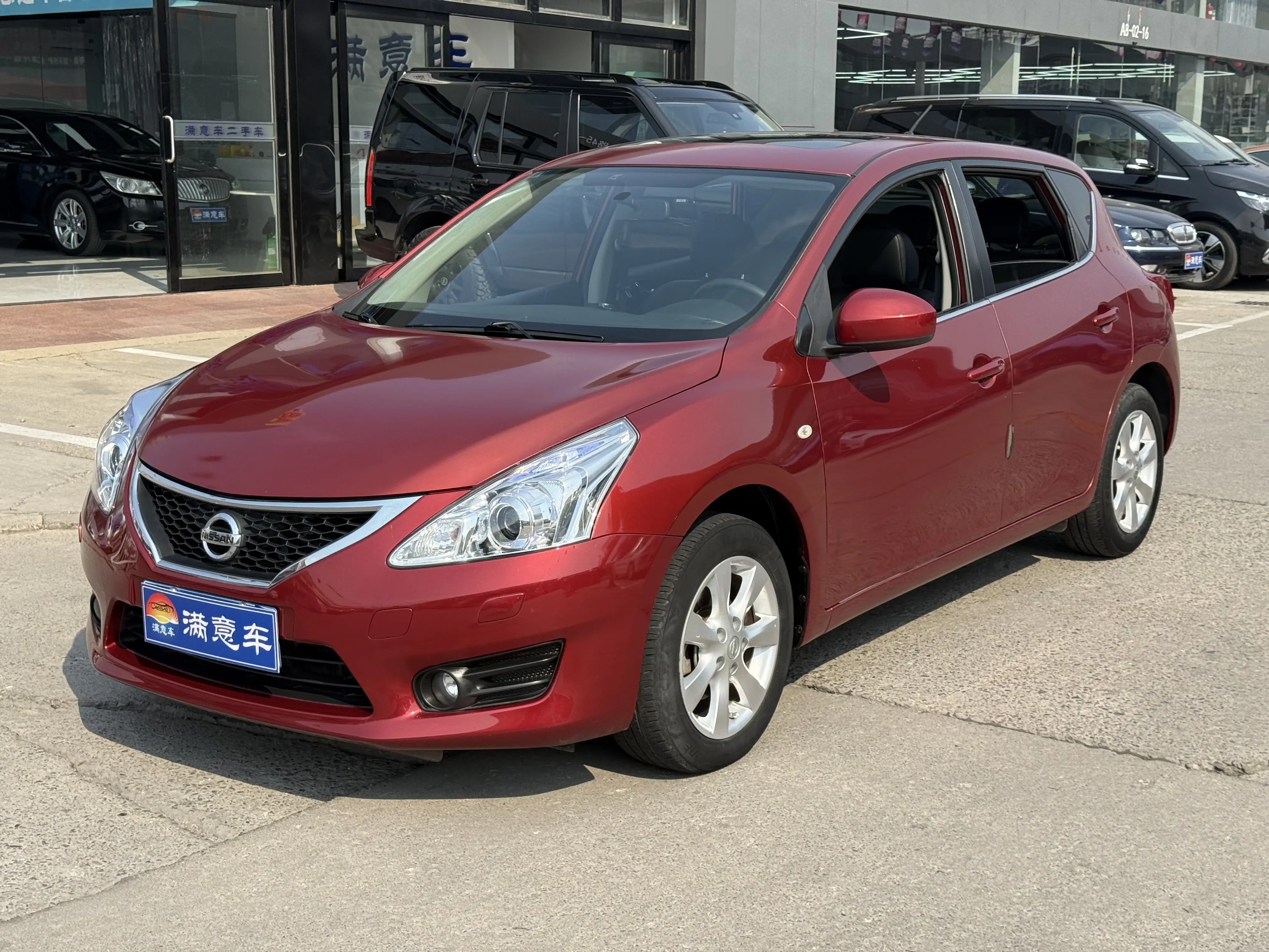 Nissan Tiida  из Китая