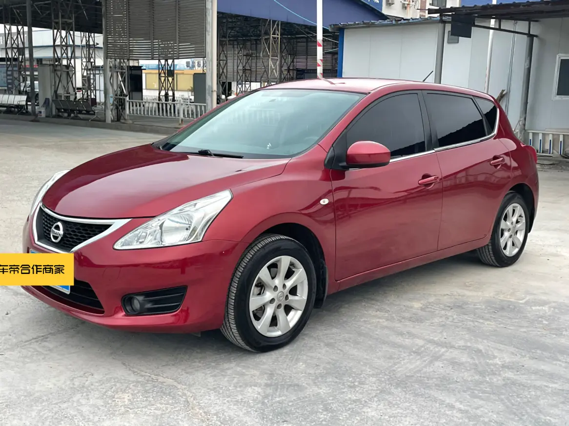 Nissan Tiida  из Китая