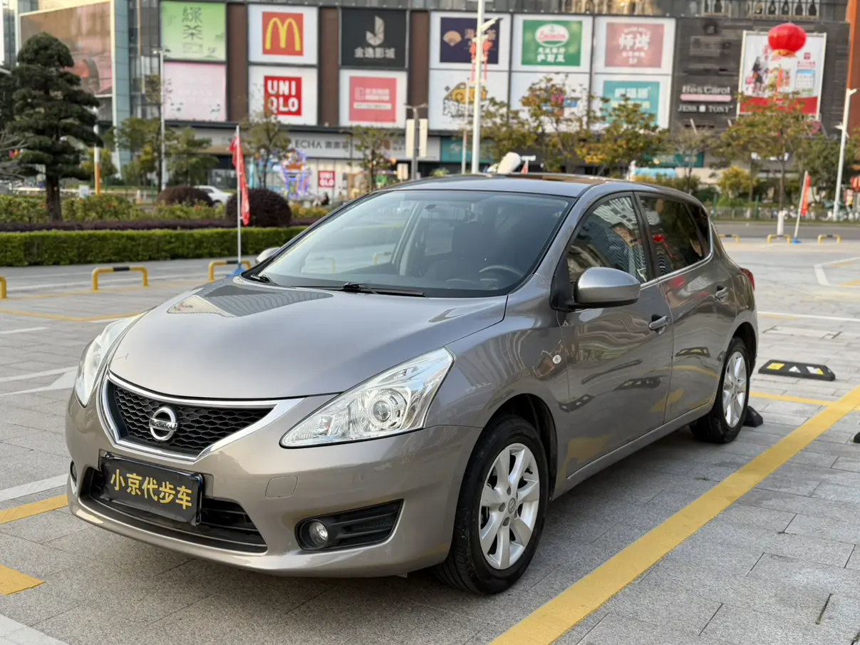 Nissan Tiida  из Китая