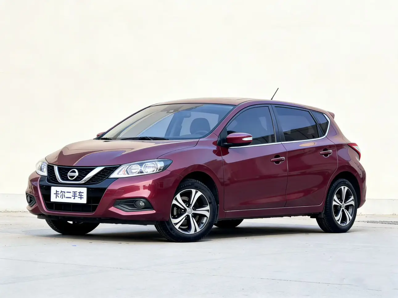 Nissan Tiida  из Китая