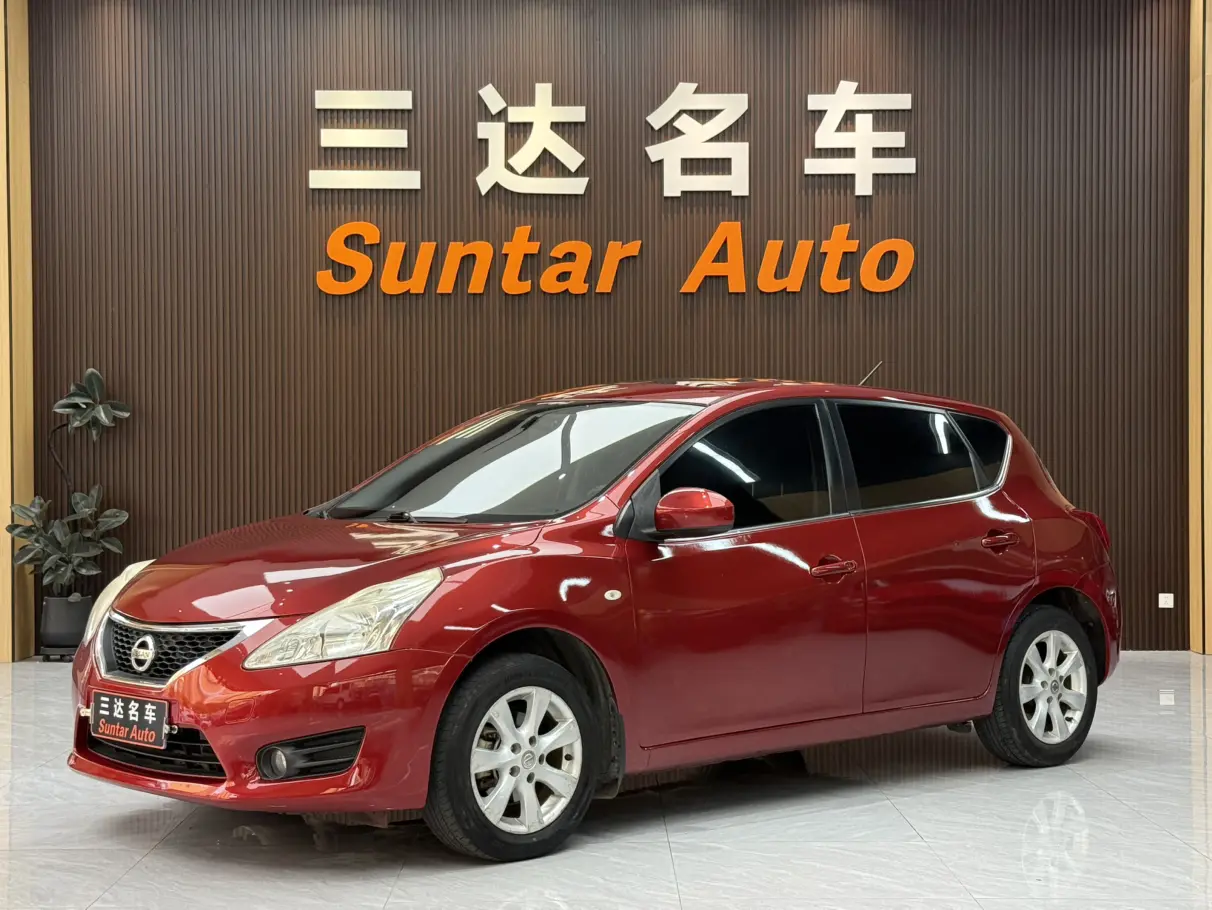 Nissan Tiida  из Китая