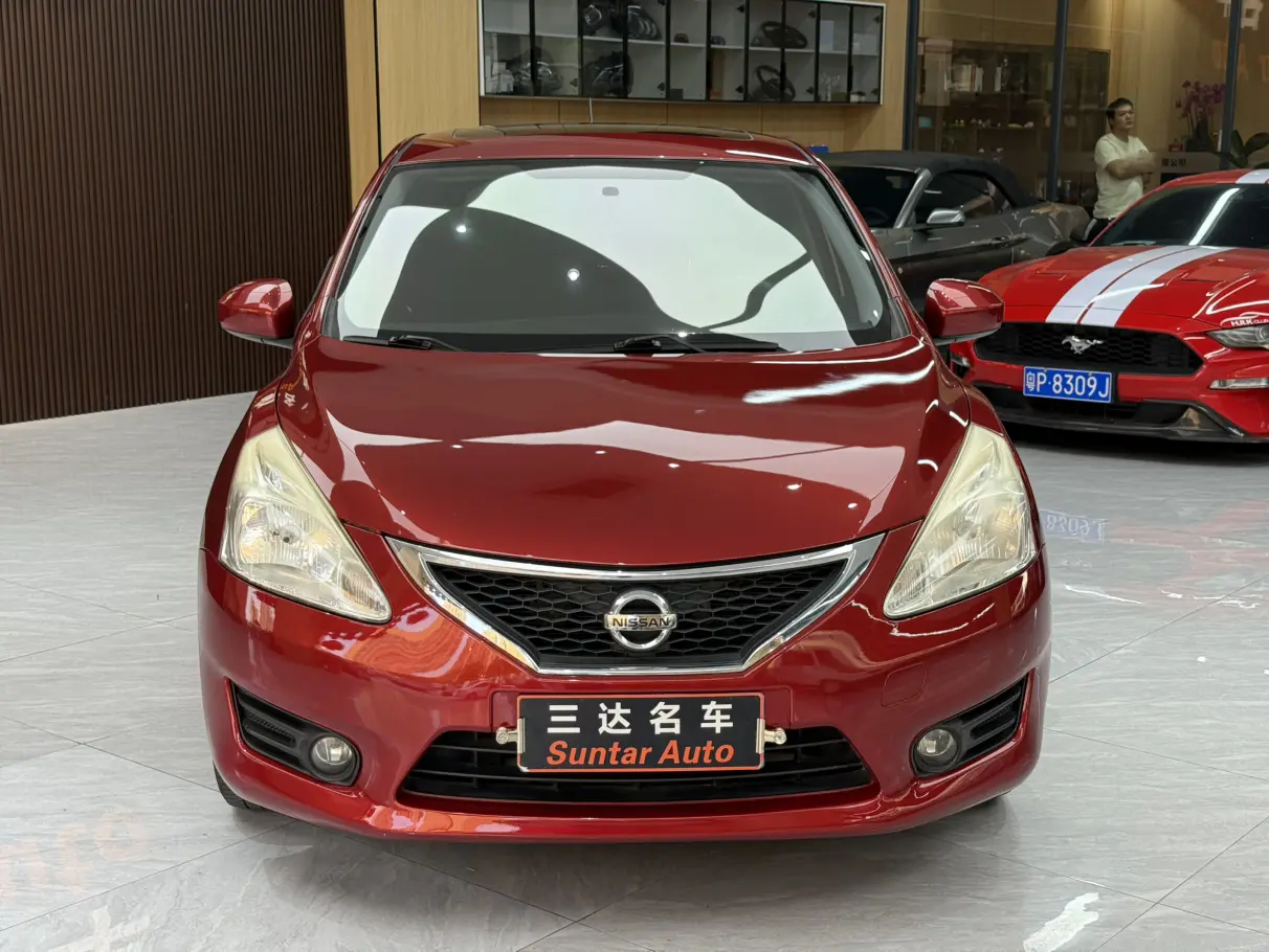 Nissan Tiida  из Китая