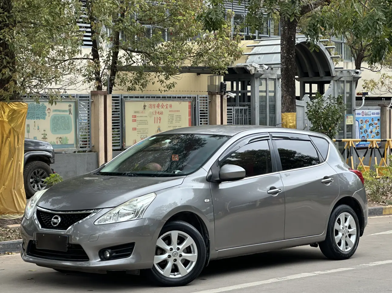 Nissan Tiida  из Китая