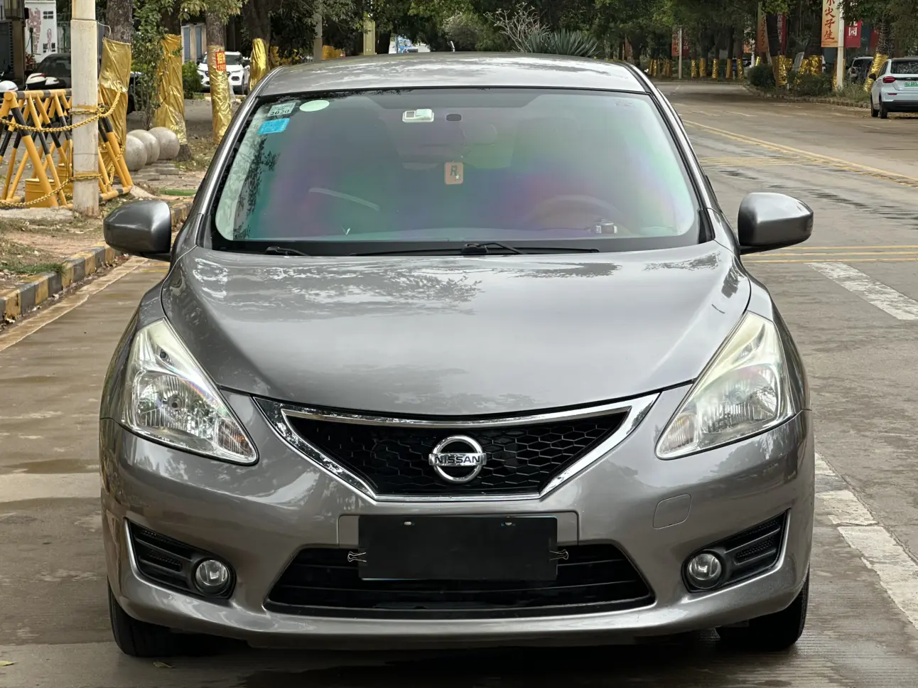 Nissan Tiida  из Китая