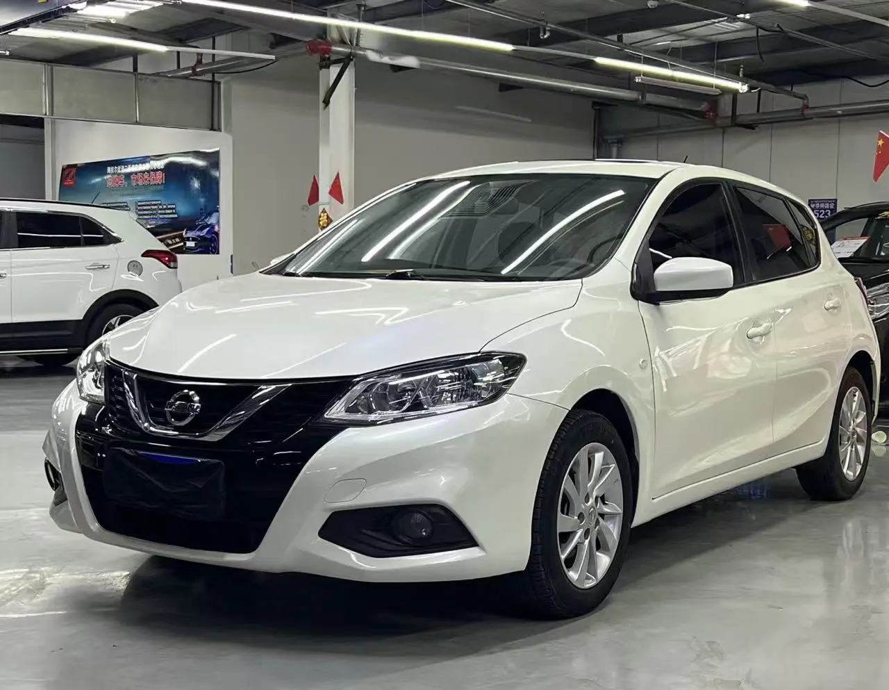 Nissan Tiida  из Китая