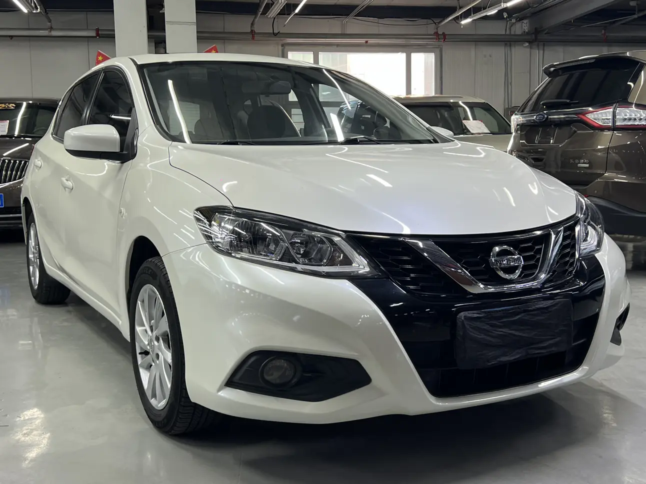 Nissan Tiida  из Китая