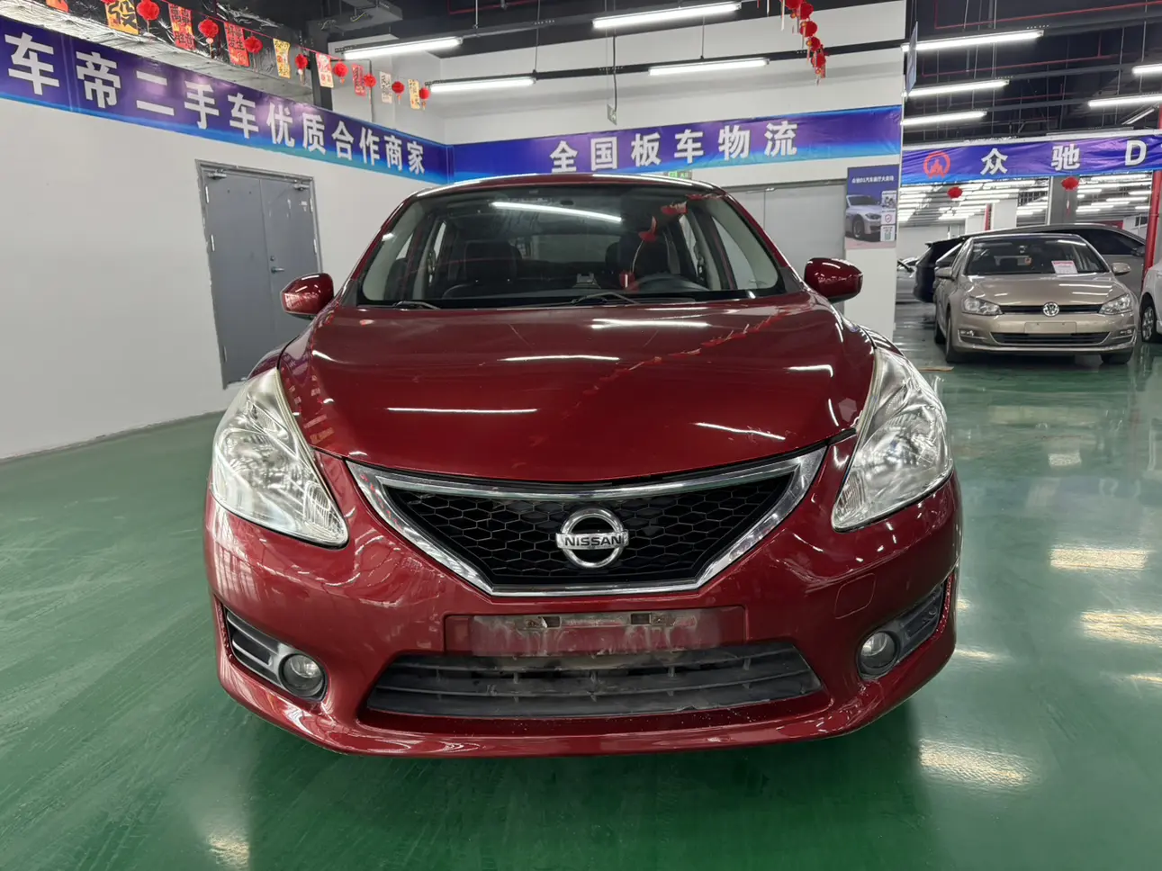 Nissan Tiida  из Китая