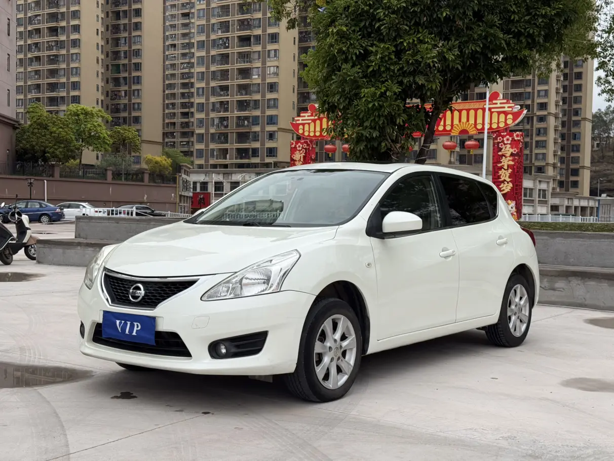 Nissan Tiida  из Китая