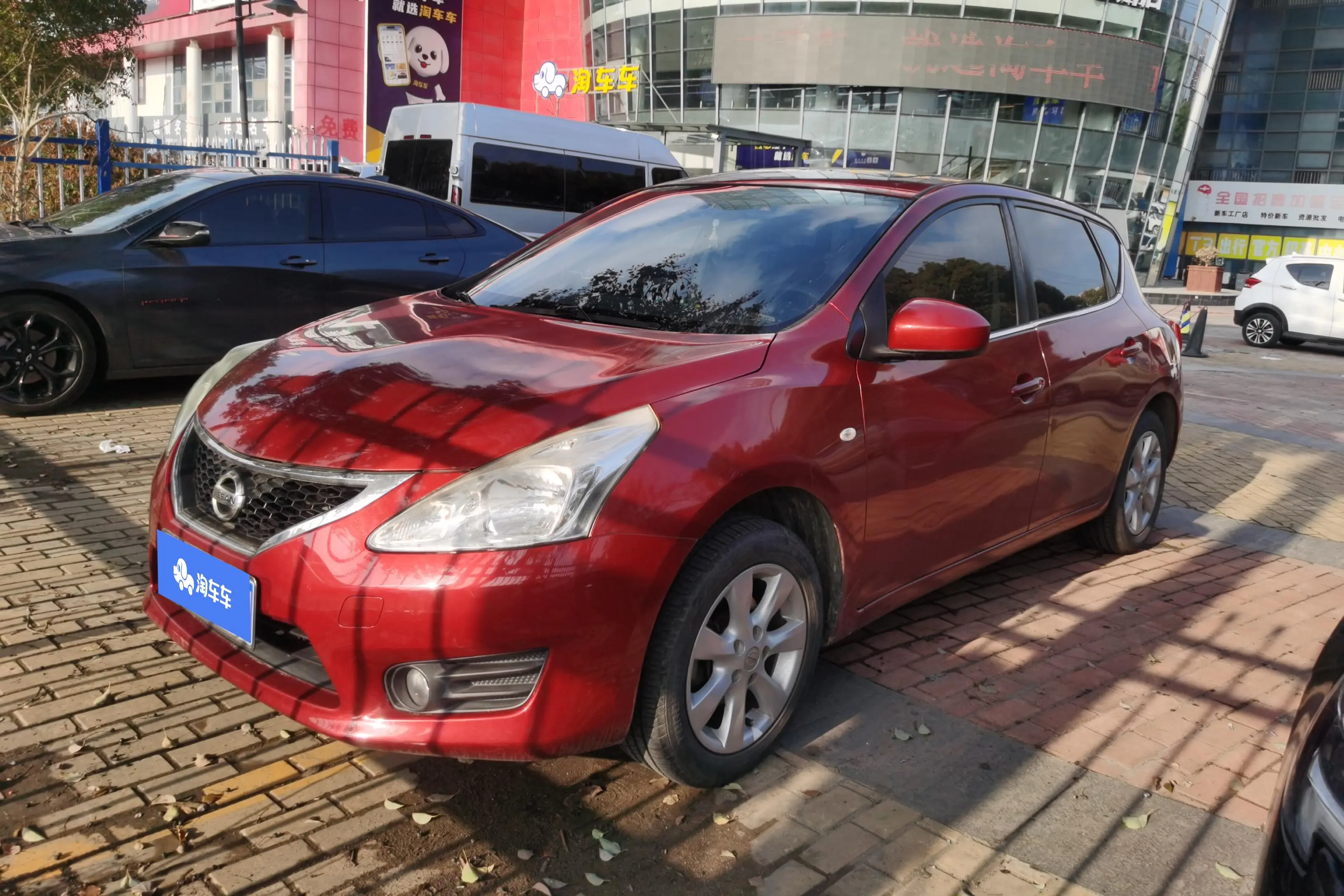 Nissan Tiida  из Китая
