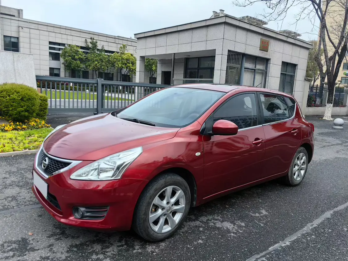 Nissan Tiida  из Китая