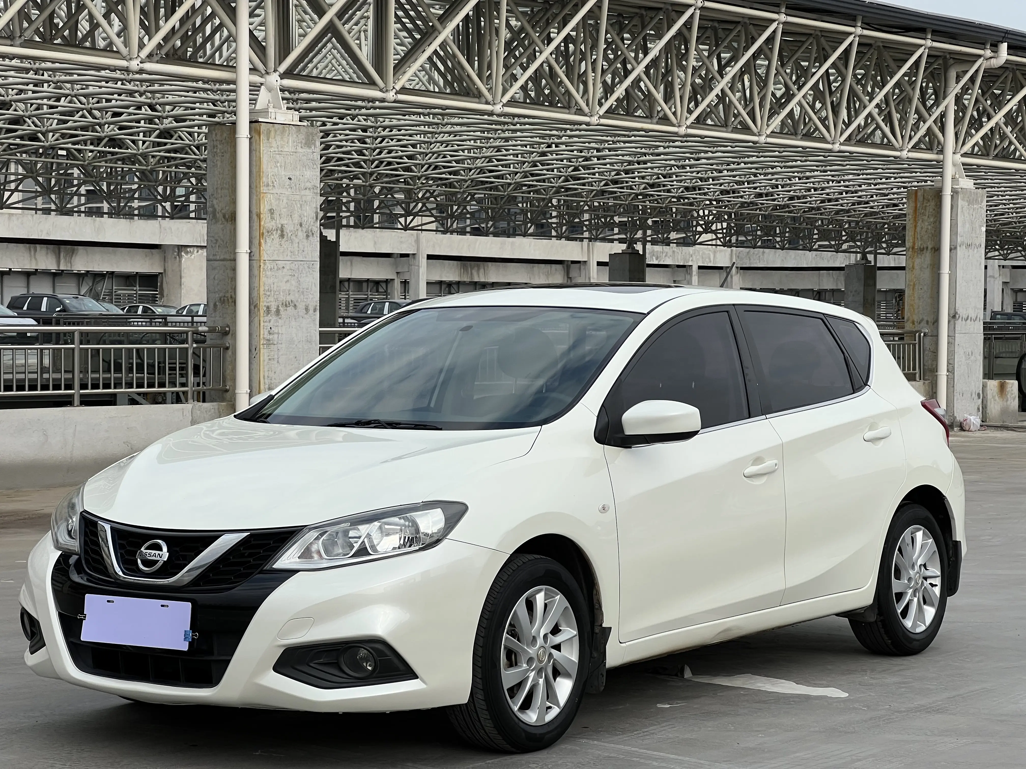 Nissan Tiida  из Китая