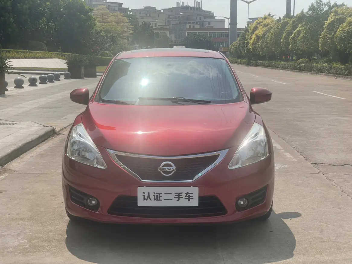 Nissan Tiida  из Китая