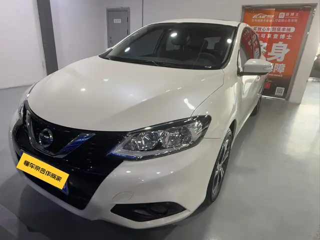 Nissan Tiida  из Китая