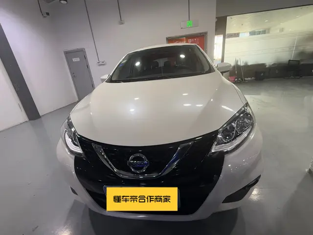 Nissan Tiida  из Китая