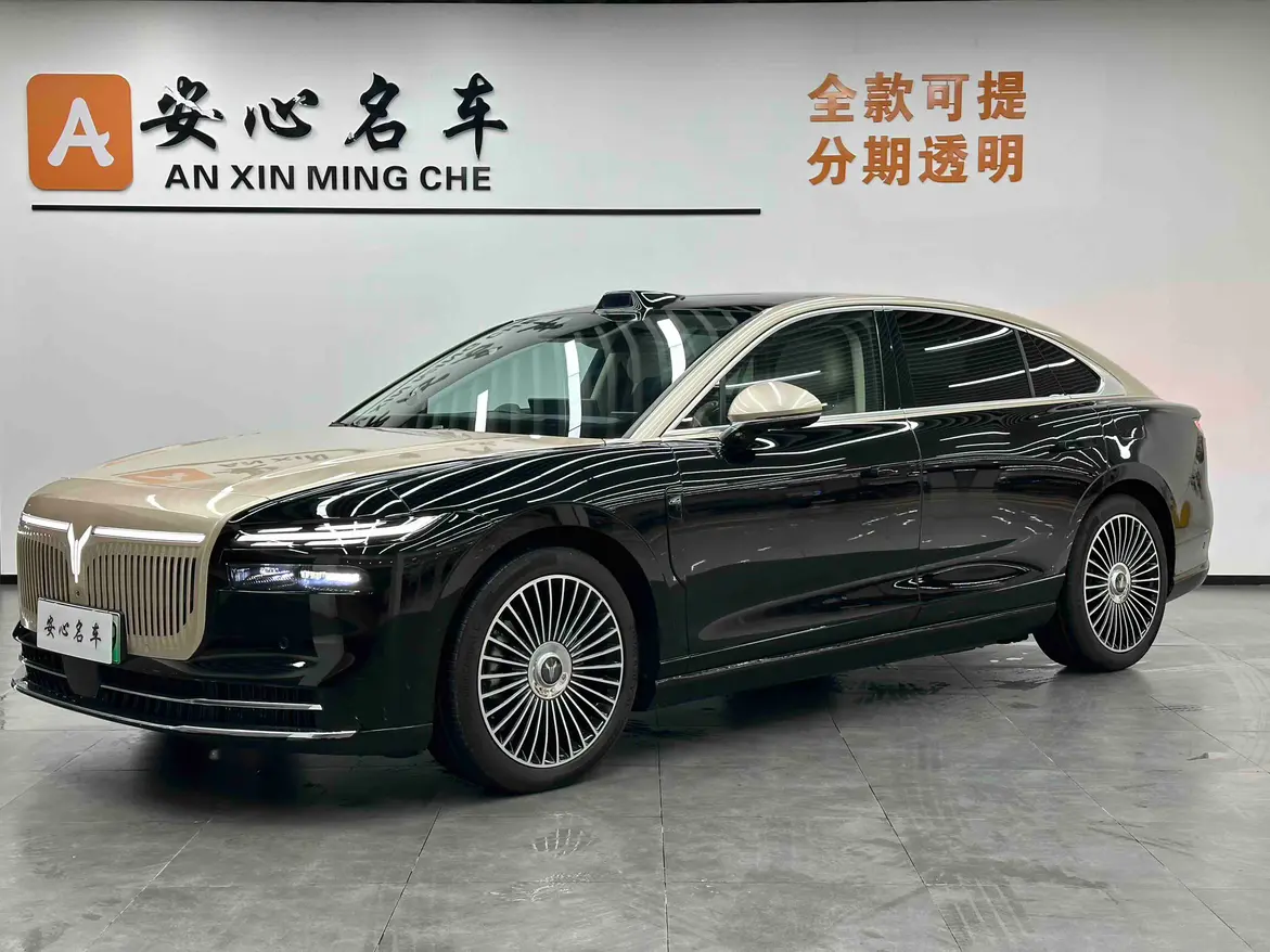 Voyah Lantu Chasing Light L  из Китая