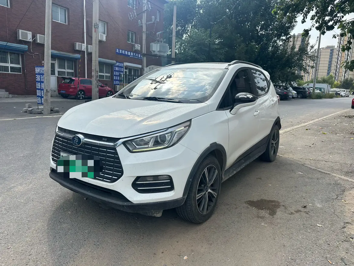 BYD Yuan EV  из Китая