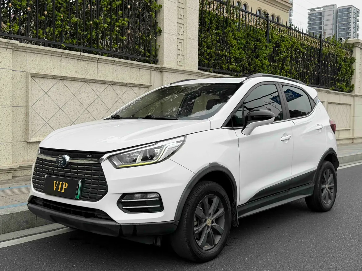 BYD Yuan EV  из Китая