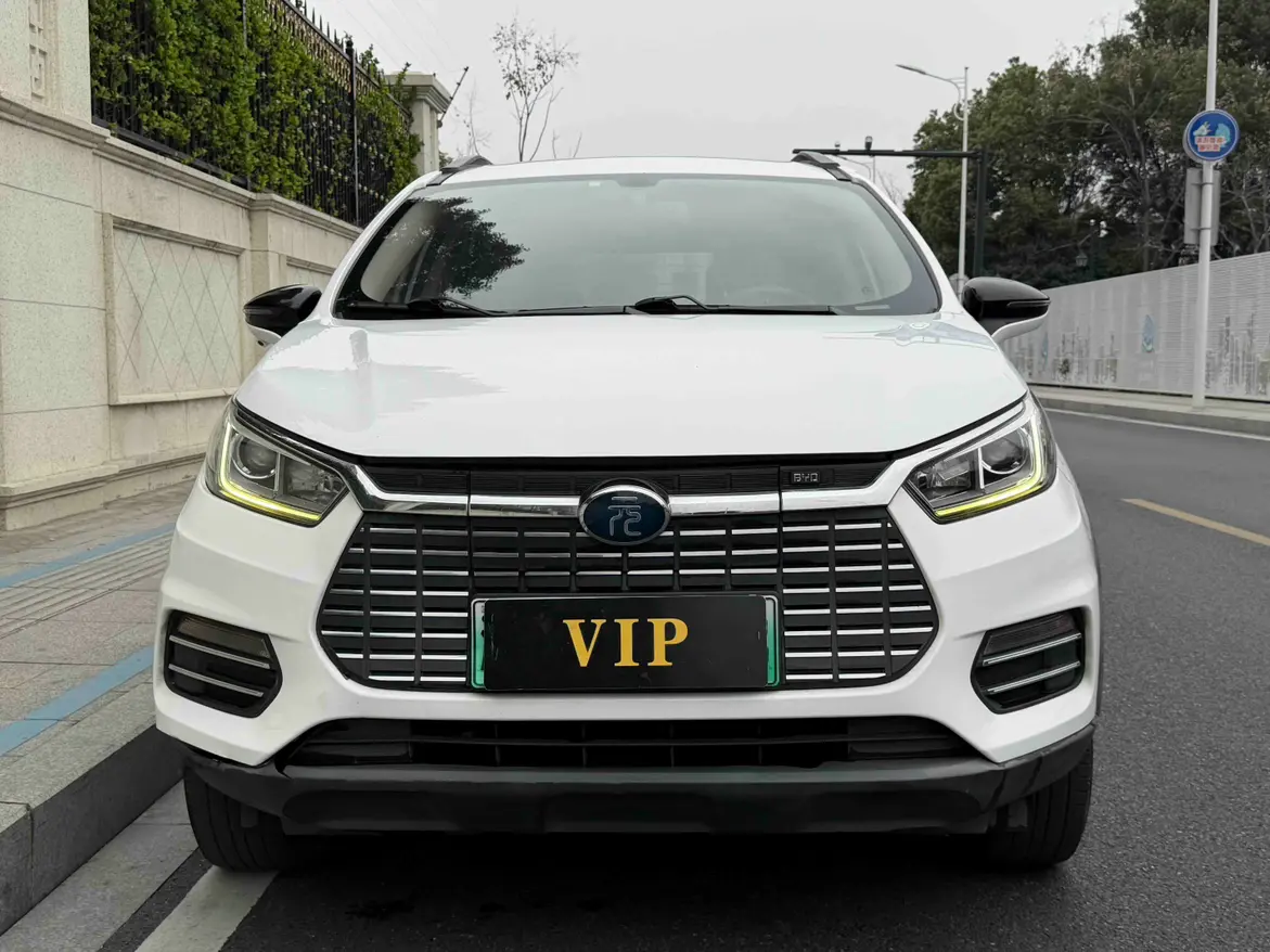 BYD Yuan EV  из Китая