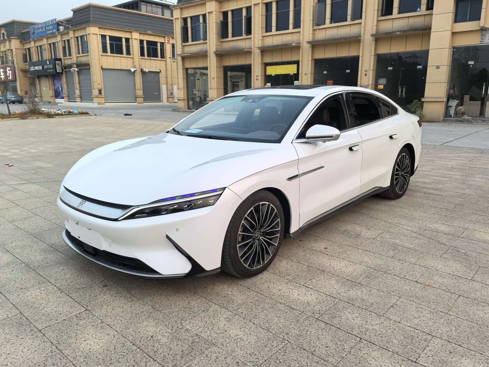 BYD Han EV