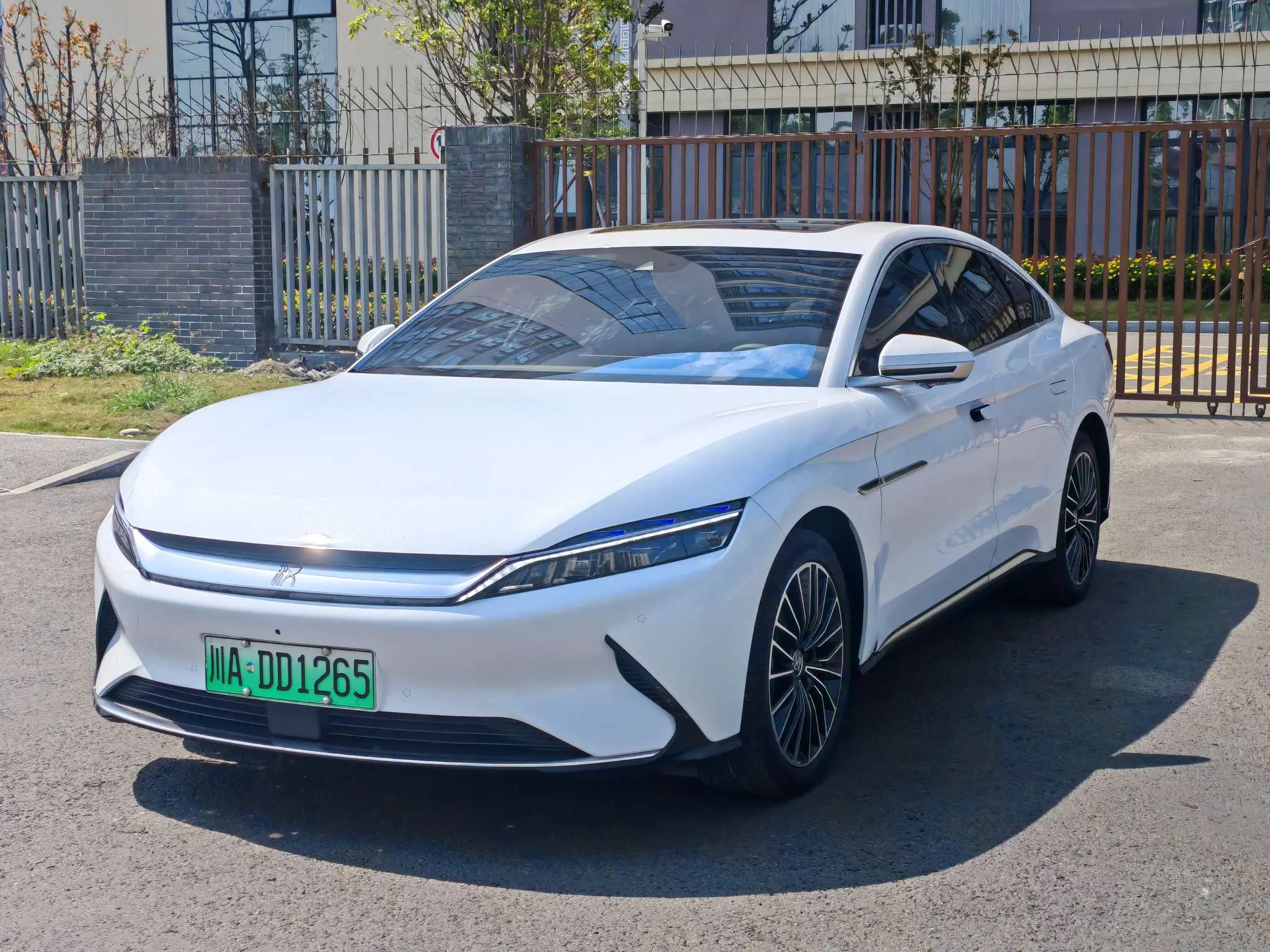 BYD Han EV