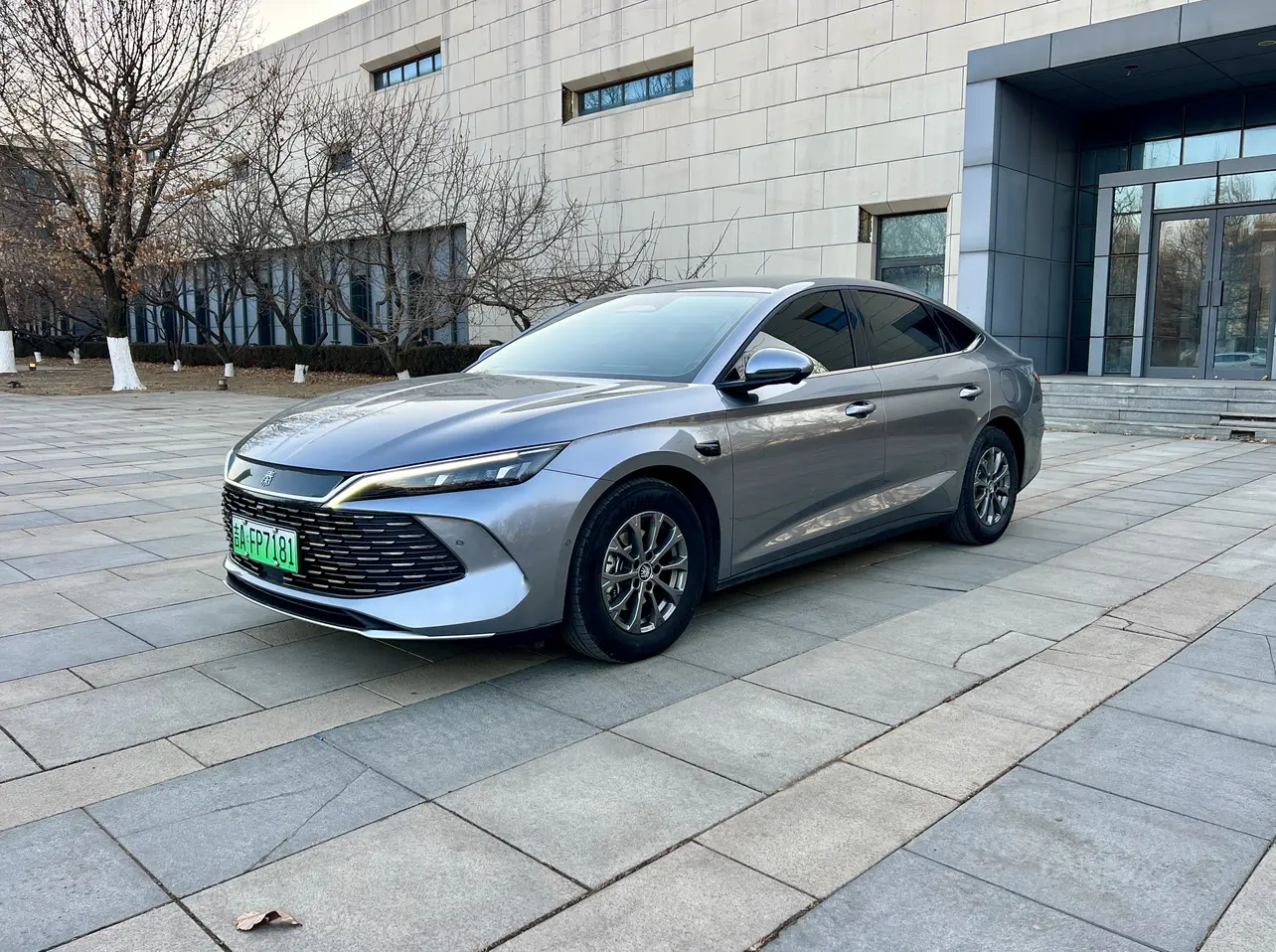 BYD Qin L DM