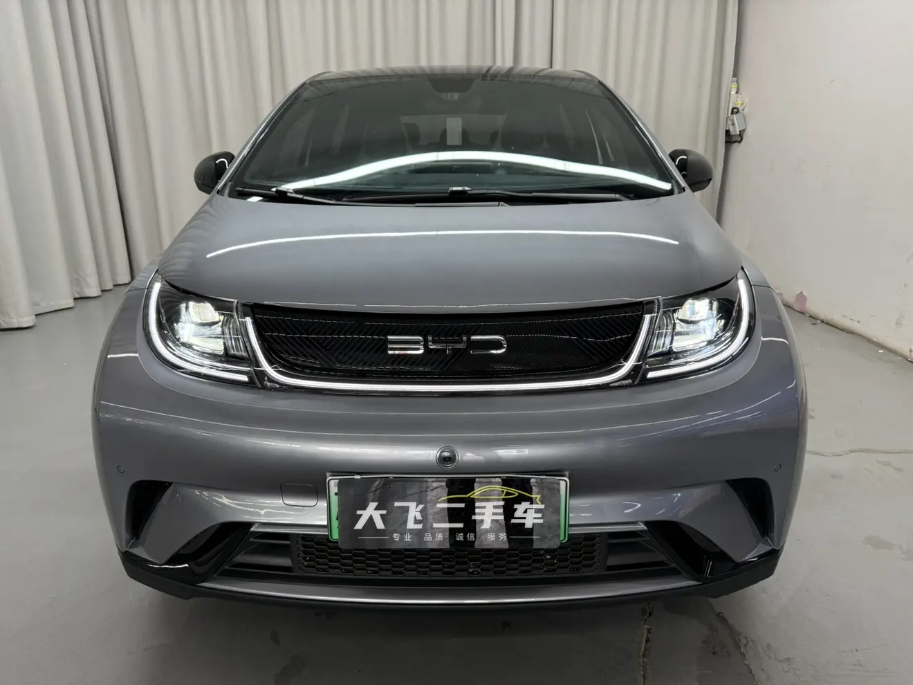 BYD Dolphin  из Китая