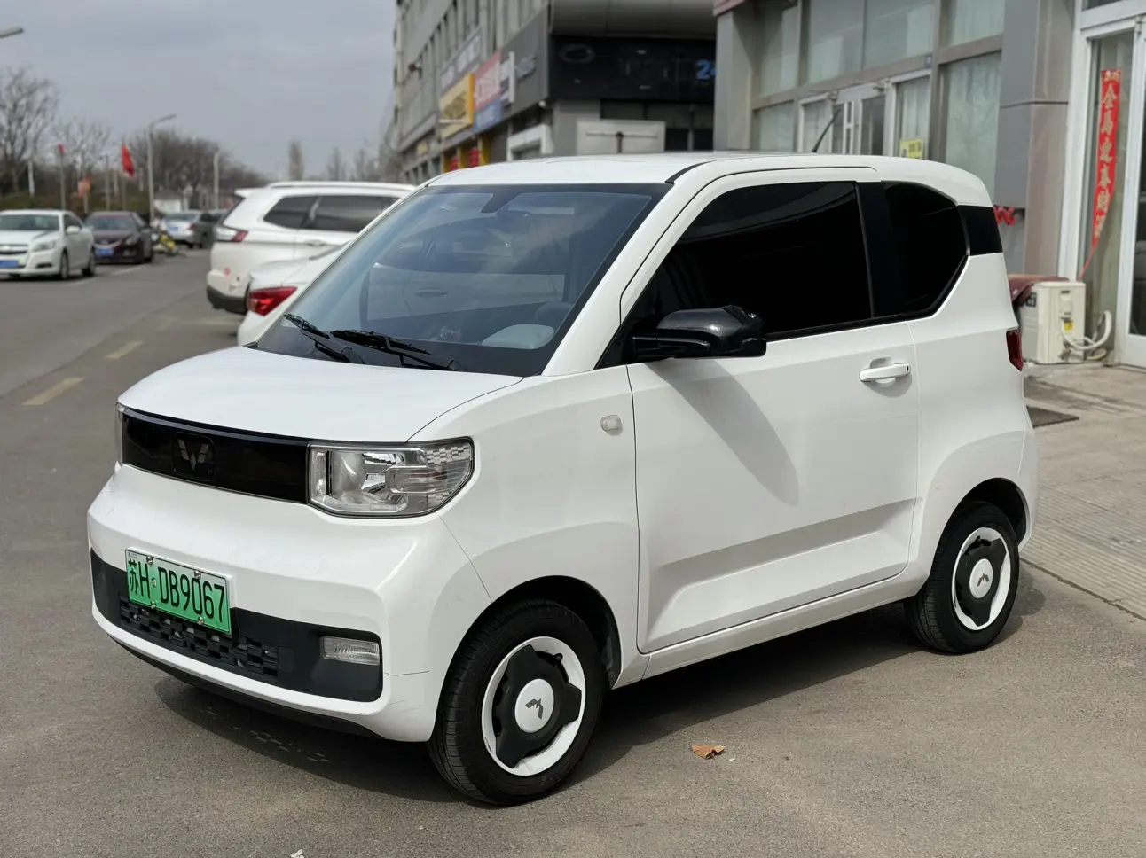 Wuling Hongguang MINIEV  из Китая
