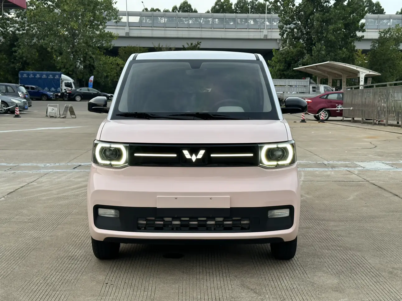 Wuling Hongguang MINIEV  из Китая